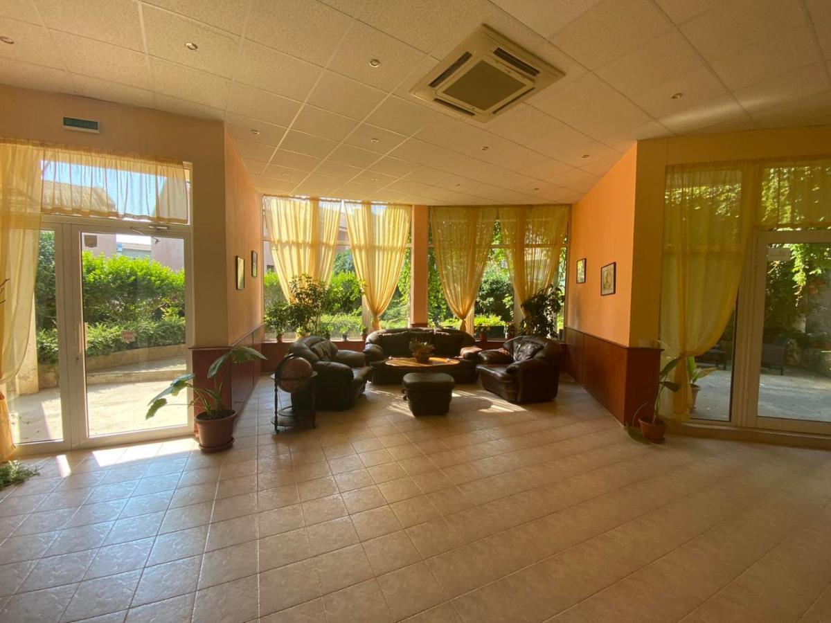 Pancho Family Hotel Kranevo Exteriör bild