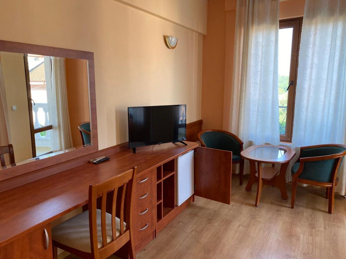 Pancho Family Hotel Kranevo Exteriör bild